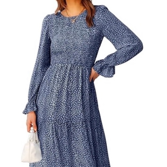 Fashion Blue Patterned Midi Dress Smocked Stretchy Bust and Collar Size S - Picture 1 of 16